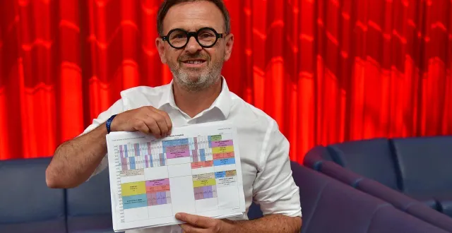 photo  stéphane allioux, proviseur de l’établissement de la venise verte depuis six ans.  &copy;  co - benoit felace 