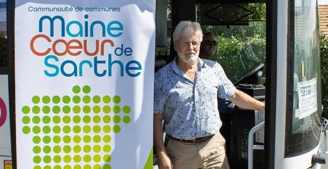 photo  le maire de ballon-saint-mars, maurice vavasseur, croit en ce mode de déplacement collectif.   &copy;  le maine libre 