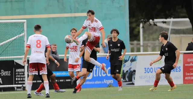 photo  beaucouzé a subi un nouveau 4-0 lors de la 2e journée de championnat.  &copy;  philippe naudin 