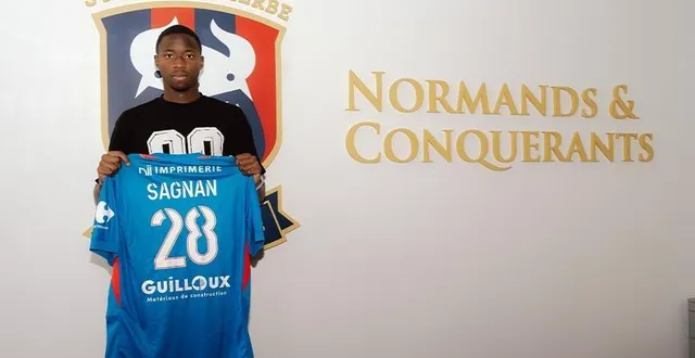 photo  souleymane sagnan a été prêté par le rc lens au sm caen.  &copy;  théo hamel / sm caen 