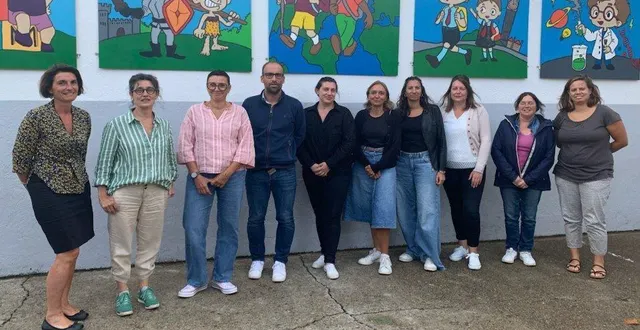 photo  le corps enseignant de l’école saint-martin au complet.  &copy;  le maine libre 