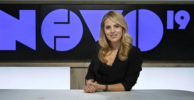 photo  claire arnoux, la nouvelle présentatrice du talk-show de « novo19 », la future chaîne tnt du groupe ouest-france.  &copy;  vincent michel / ouest-france 