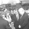 photo jean-pierre raffarin s’est rendu à athis-de-l’orne, en 1996, pour soutenir sylvia bassot.