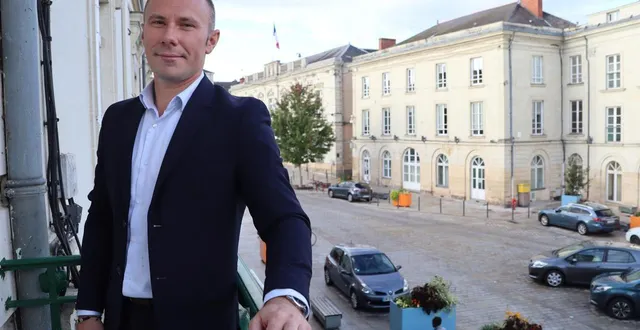 photo  lundi 1er septembre 2025, benoît nicolardot a annoncé sa candidature au poste de maire de sablé-sur-sarthe sous la bannière de « tous pour sablé ».  &copy;  ouest-france 