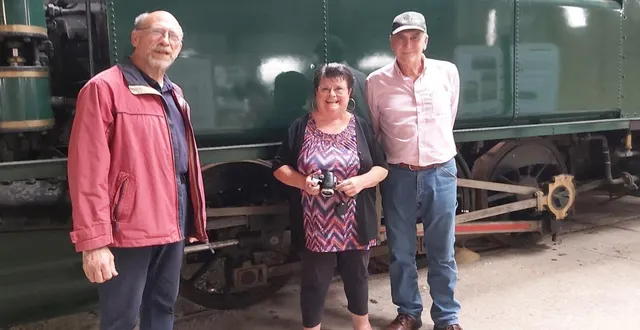 photo  jean guérin, claude duffour et ian bennett.  &copy;  le maine libre 