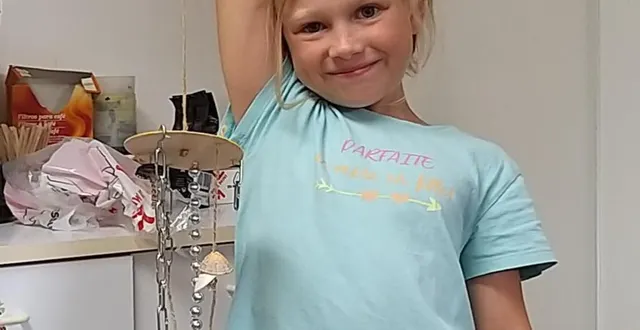 photo  à l’image de marie, 9 ans, plusieurs enfants sont repartis avec leurs carillons à la fin de l’activité. de quoi promettre de belles notes.  &copy;  ouest-france 