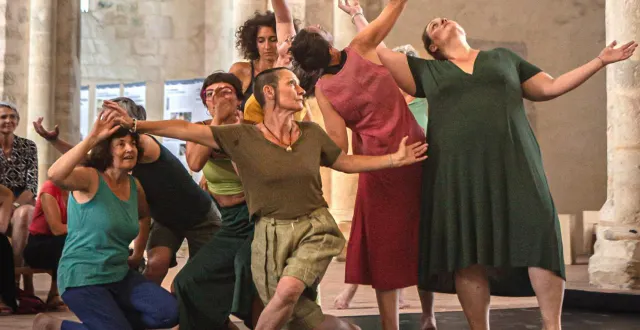 photo  lors du temps fort danse et musique amateur qui a eu lieu à l’abbaye de l’epau en juin.  &copy;  clément szczuczynski 