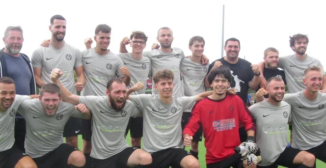 photo  les joueurs de saint-léger- saint-lambert atteignent pour la première fois le troisième tour de cette coupe de france.  &copy;  co 