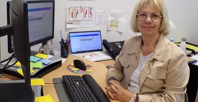 photo  nathalie degnieau évoque les projets du collège.  &copy;  le maine libre 