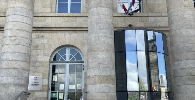 photo  le tribunal d’alençon a condamné à six mois de prison un trentenaire coupable d’escroquerie à la fausse annonce de vente de ligne.  &copy;  ouest-france 