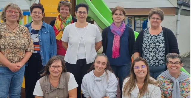 photo  à gauche, marie-laure come, directrice de l’école catherine-paysan, en compagnie de son équipe pédagogique, est confiante pour l’avenir.  &copy;  ouest-france 