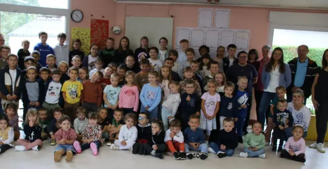 photo  tous ont abordé cette rentrée avec le sourire et la joie de se retrouver pour les plus grands.  &copy;  ouest-france 