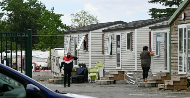 photo  la question de l’accueil des roms est un sujet sensible dans l’agglomération d’angers.  &copy;  illustration co - laurent combet 