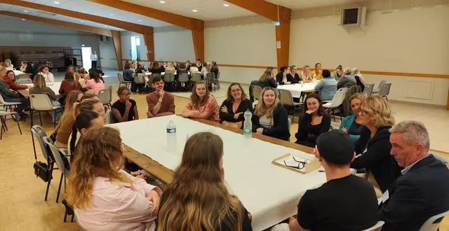 photo  une soirée des métiers de la santé a été organisée jeudi 4 septembre 2025, au do rai mi, à rai (orne).  &copy;  ouest-france 