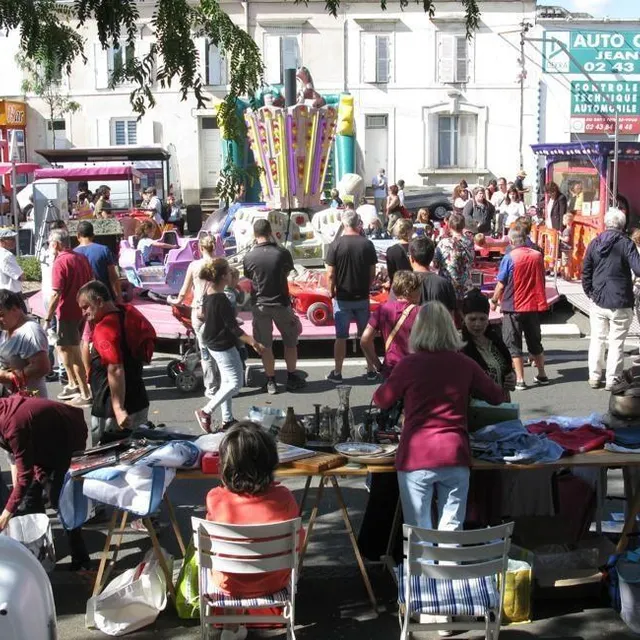 photo 450 exposants sont attendus dimanche 7 septembre au bric-à-brac de l’avenue jean-jaurès, au mans.  ©  archives ouest-france
