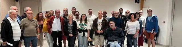 photo  les différents responsables d’associations se sont réunis avant le forum en compagnie de xavier langhade, adjoint à la culture.  &copy;  ouest-france 