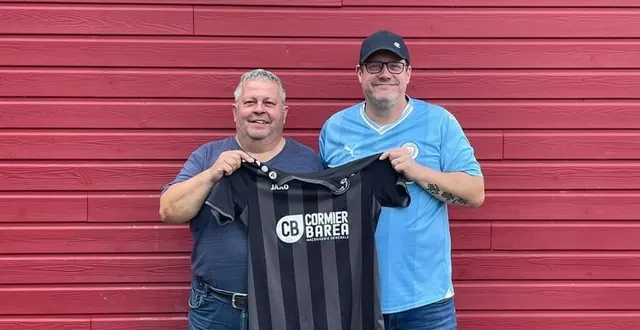 photo  l’us andaine du président joël gautrin (à gauche) et l’entraîneur cyril genouel (à droite), vont essayer d’effacer le traumatisme de sa non-accession en r2.  &copy;  archives serge ruer 