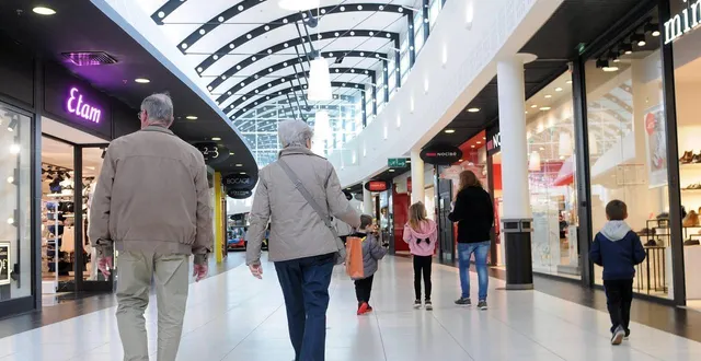 photo  la galerie espace anjou accueille quatre nouvelles boutiques.  &copy;  archives co – michel durigneux 