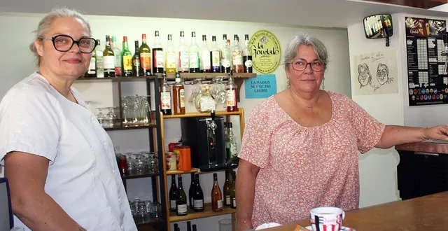 photo  karine gohier et delphine couléard, gérantes du restaurant multiservices  &copy;  le maine libre 