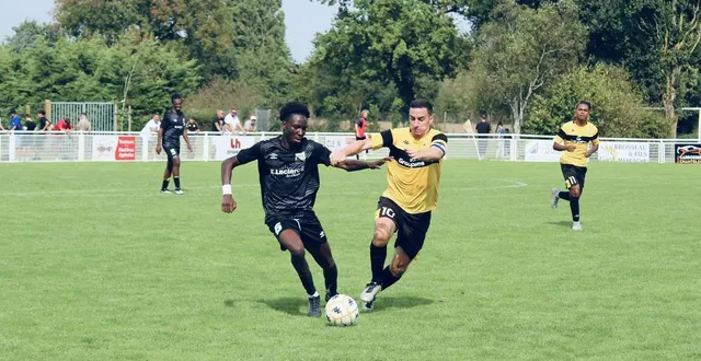 photo  beaumont et la ferté-bernard se quittent dos à dos pour cette première journée.  &copy;  le maine libre 