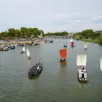 photo  il est 16 h 30 ce dimanche 7 septembre : une vingtaine de bateaux arrive à la cale de la savatte, à angers. 