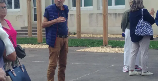 photo  le maire s’est adressé aux différents acteurs scolaires.  &copy;  le maine libre 