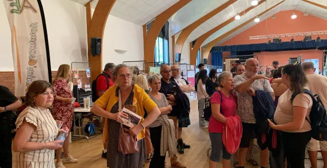 photo  la visite de la commune s’est terminée par un pot de l’amitié.   &copy;  le maine libre 