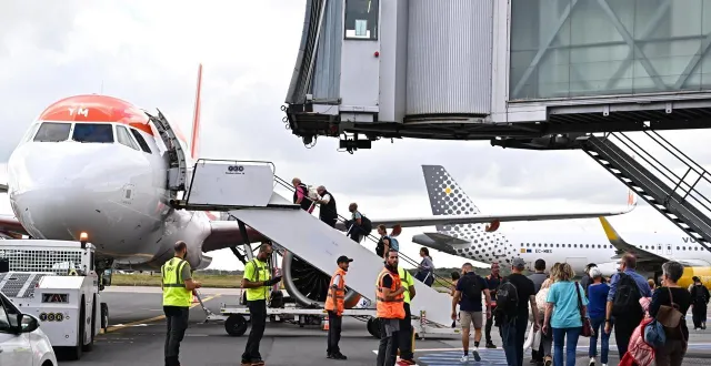 photo   l’accès à l’aéroport risque d’être perturbé mercredi 10 septembre.  &copy;  archives franck dubray / ouest france 
