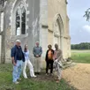 photo  renaud genain, co-président de l’association les amis de la chapelle saint-hubert, noëlle neveu et son père françois benoist, deux membres de la fondation du patrimoine. (de gauche à droite) 