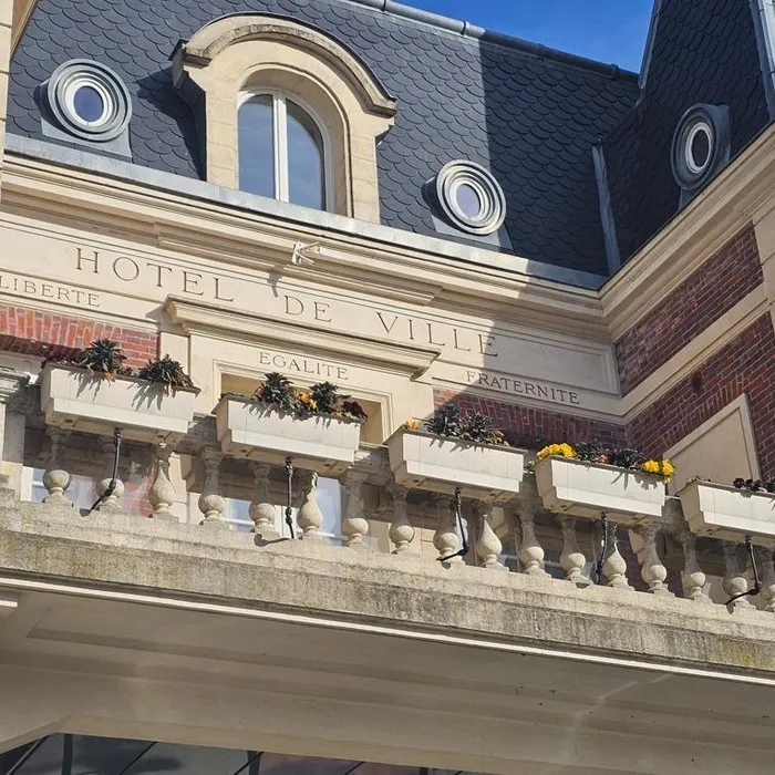 Un village modifie son blason : un habitant dit avoir repéré une grosse erreur de la mairie  (Ouest-France)