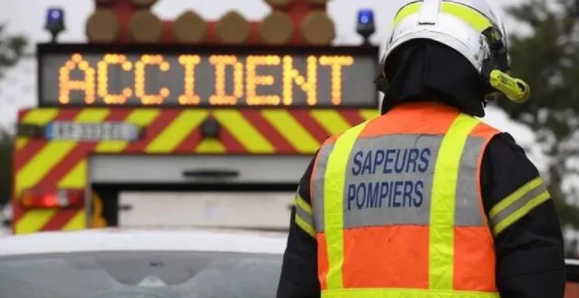 photo  le trentenaire serait décédé sur le coup après être tombé de sa moto sur la d323.  &copy;  archives courrier de l’ouest - laurent combet 