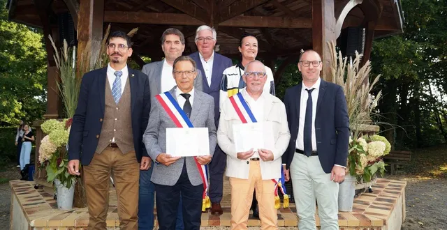 photo  maxime guilmin, maire de montsecret-clairefougère ; michel fourny et claude salliot, maires honoraires ; et julien salliot, maire délégué de clairefougère. au second rang : jérôme nury, conseiller départemental et député ; yves goasdoué, président de flers agglo et maire de flers ; et catherine meunier, conseillère départementale et régionale.  &copy;  ouest-france 