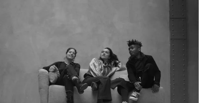 photo  le trio atrium dans les jardins de musiques.  &copy;  dr 