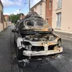 photo une voiture a de nouveau été incendiée, dans la nuit du 10 au 11 septembre 2025, à alençon (orne).