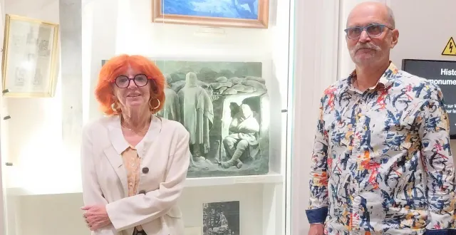 photo  joëlle tanguy, adjointe chargée de la culture et des loisirs, et michel louvel, historien fertois, qui présentera des tableaux du musée municipal.  &copy;  ouest-france 