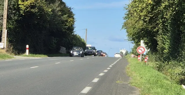 photo  il y a désormais une interdiction de tourner à gauche sur la rd301.  &copy;  ouest-france 