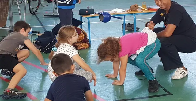 photo  les enfants ont découvert la capoeira.  &copy;  le maine libre 