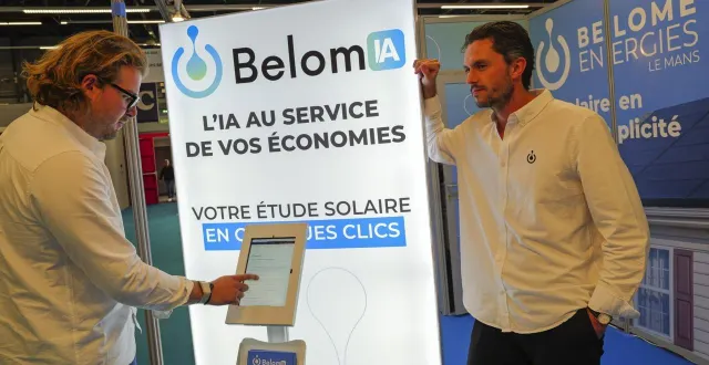 photo  à la foire du mans, les visiteurs sont invités à réaliser une étude solaire au stand de l’entreprise belome énergies.  &copy;  photo : le maine libre - denis lambert 