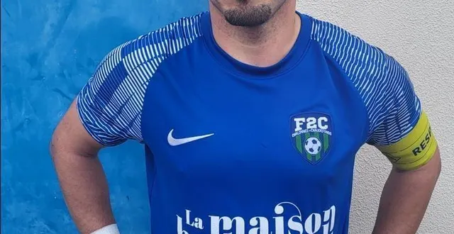 photo  giovanni laplace, capitaine du fc chalonnes-chaudefonds.  &copy;  co 