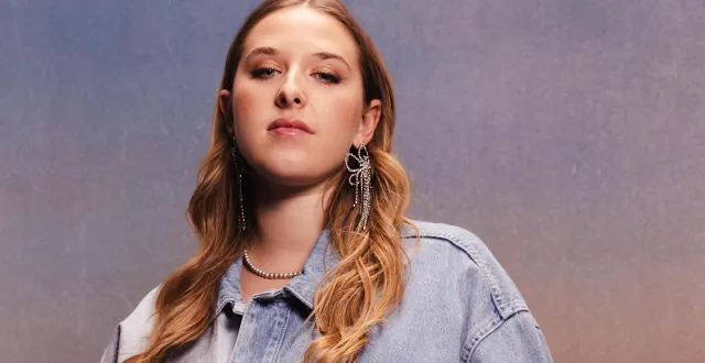 photo  helena sera présente au mans (sarthe), aux côtés de sept autres artistes, à l’occasion du tour vibration 2025.  &copy;  bob jeusette 