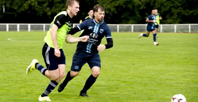 photo  hier au mans, sur le terrain de l’asptt, la logique a été respectée, moncé (r3) s’est imposée.  &copy;  le maine libre 