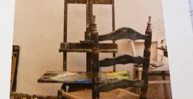 photo  le chevalet sans son artiste sera aussi en exposition, comme un rappel émouvant d’une présence qui manque.  &copy;  ouest-france 