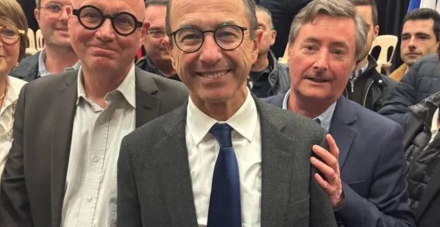 photo  jean-paul brégeon (à gauche), le candidat soutenu par les républicains du maine-et-loire, et benoît tricoire (à droite), délégué lr de la cinquième circonscription, autour du président national des républicains, bruno retailleau.  &copy;  les républicains 