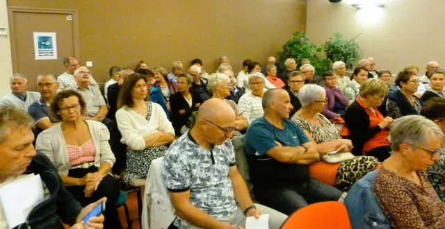 photo  une soixante d’adhérents a assisté à l'assemblée générale de l’association des randonneurs vibraysiens.  &copy;  ouest-france 