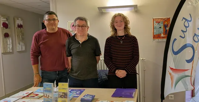 photo  pierre ouvrard, maire de la commune et chargée de la santé à la communauté de communes, jean-luc trouillard, bénévole unafam et lison bougard, coordinatrice santé, ont lancé la première permanence.  &copy;  ouest-france 