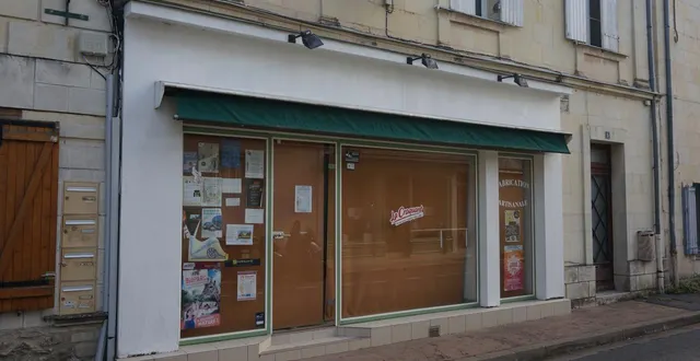 photo  il n’y plus de boulangerie ouverte à gennes depuis le 13 juillet.  &copy;  co 