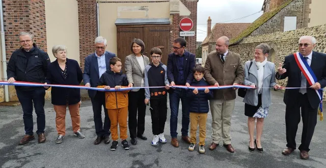 photo  les travaux extérieurs de l’église de crulai (orne) ont été inaugurés samedi 13 septembre 2025.  &copy;  ouest-france 