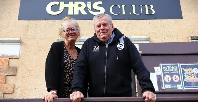 photo  laurence et jean-paul lesage cherchent un repreneur pour leur discothèque le chris club, ouverte depuis 45 ans, à avoise.  &copy;  ouest-france 