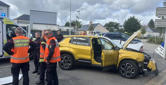 photo  le septuagénaire a fait un malaise fatal au bord de son véhicule et s’est encastré dans le mur d’une habitation.  &copy;  le maine libre 
