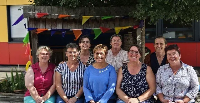 photo  les enseignantes du sacré-cœur réunies pour la rentrée.  &copy;  le maine libre 